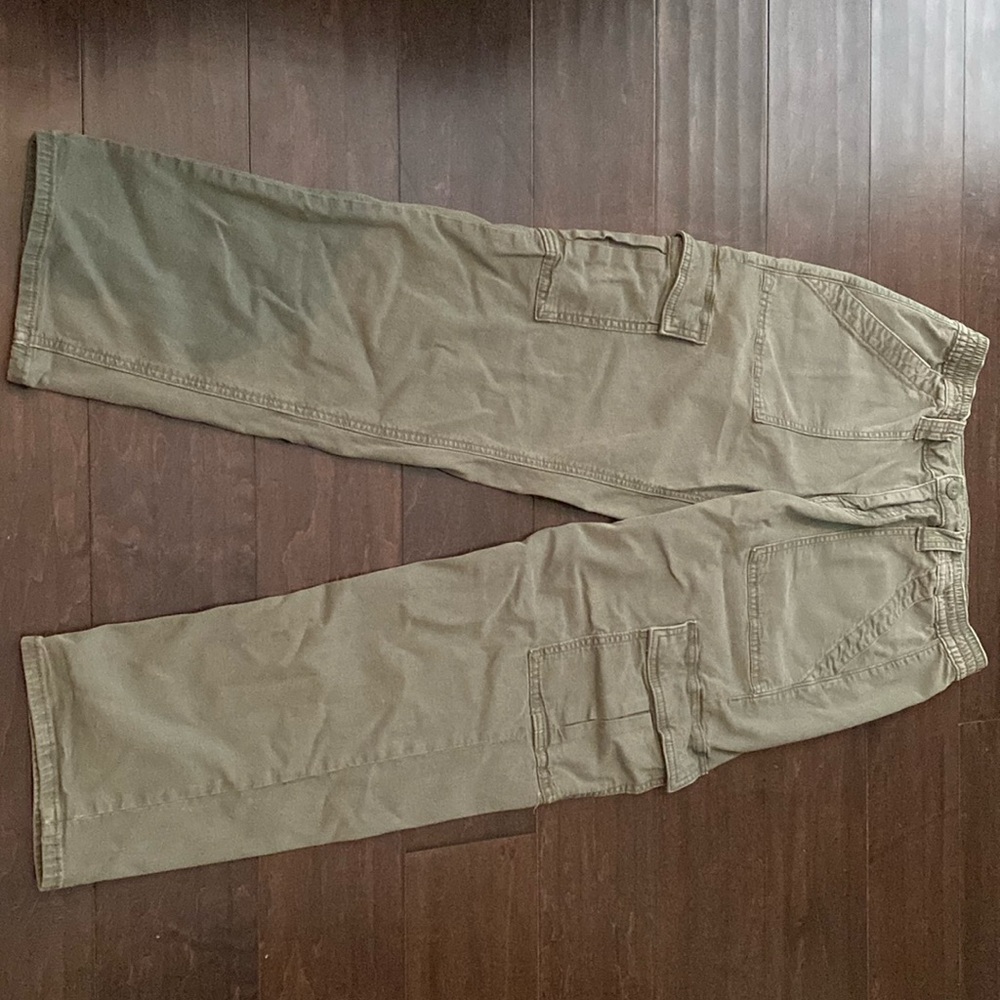 Army green cargo pants from American eagle